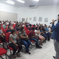 Intérprete de Libras do IFMT participa de evento em Tangará da Serra